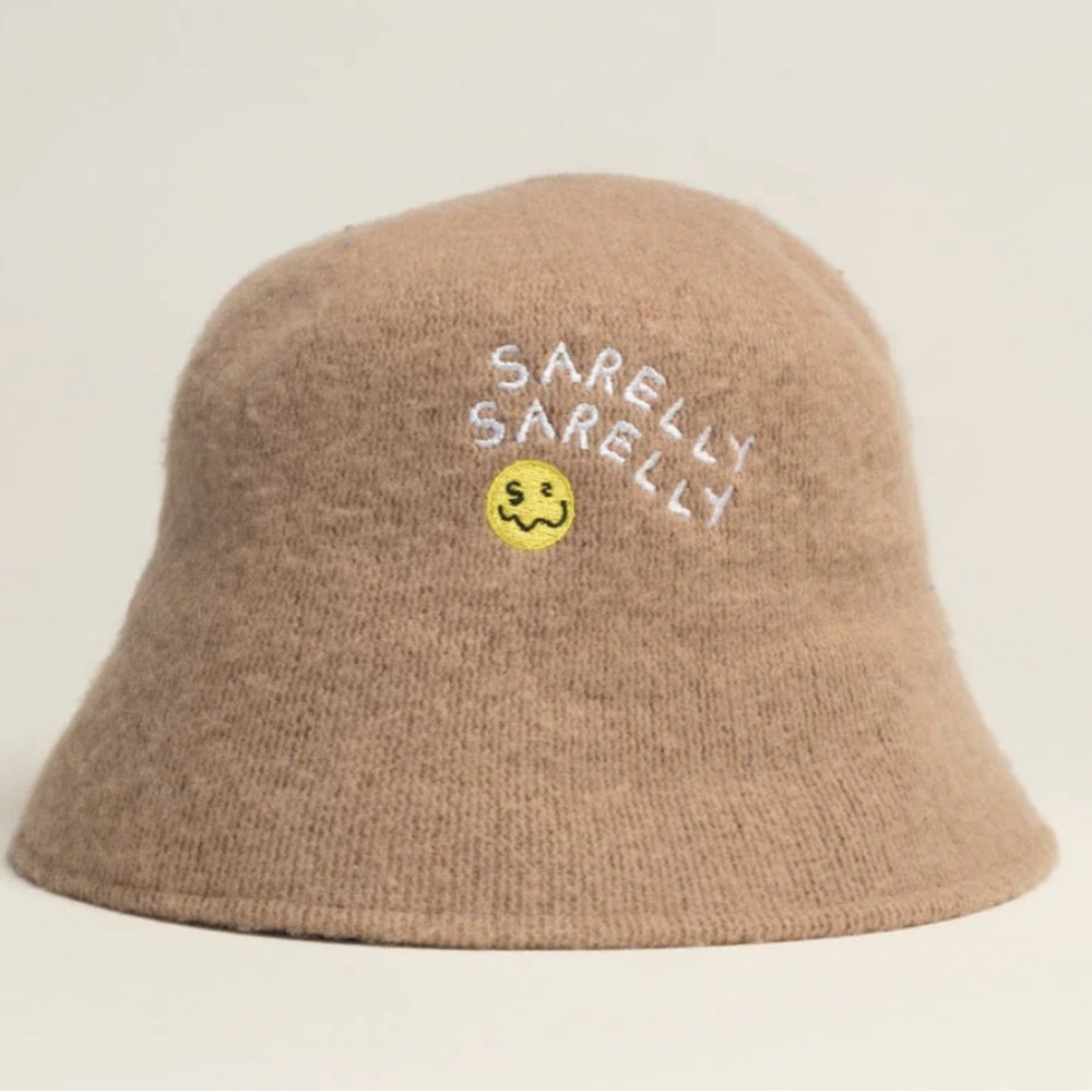 Sarelly Sarelly beige bucket hat